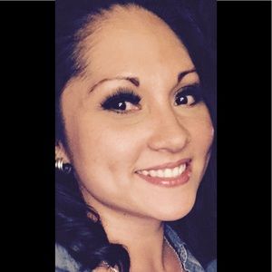 Meet your Posher, Cristine